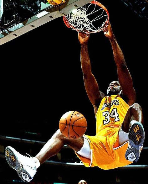 #basketball on Instagram: “Dunck❤💥 @shaq @shaqtinafool @lakers @lakersscene #shaq #lakers” Shaq Wallpapers, Shaq Dunk, Shaq Lakers, Shaq O Neal, Shaquille O’neal, Basketball Photography, Nba Wallpapers, Basketball Star, Basketball Wallpaper