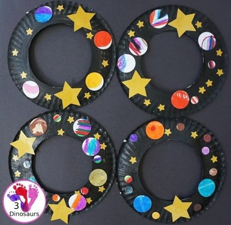 Learn about the planets, galaxies and more with these awesome Outer Space Crafts for Kids! Perfect for Show and Tell or summer STEAM projects! Outer Space Crafts For Kids, Outer Space Crafts, Space Theme Preschool, Space Activities For Kids, Space Preschool, Space Crafts For Kids, Space Week, Crafts Outdoor, Space Unit