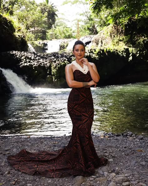 Honouring our Ancestors is remembering the past, acknowledging the present and shaping the future. We are the product of the love of… | Instagram Islander Wedding Dress, Samoan Formal Dress, Polynesian Prom Dress, Polynesian Wedding Dress, Samoan Wedding Dress, Samoan Dress Design, Samoan Wallpaper, Polynesian Dress Style, Islander Dresses