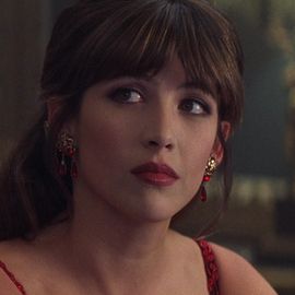 Love Earrings - Elektra King / Sophie Marceau - James Bond Sophie Marceau James Bond, Bond Babe, Sophie Marceau Photos, James Bond Women, The World Is Not Enough, James Bond Girls, Ursula Andress, Bond Girls, Pierce Brosnan