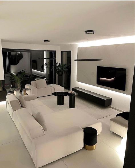 Dark Home Aesthetic Modern, Living Room Chair Inspiration, Modern Minimalist House Interior Living Rooms, Black Interior Design Living Rooms, Black And White House Interior, Modern Apartment Decor Living Room, Luxury Apartment Living Room, Bedroom Aesthetic Minimalist, Home Decor Ideas Luxury