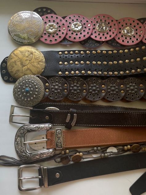 Y2k Fall Fashion, Old Money Life, Belts Aesthetic, Statement Belts, Pinterest Feed, Accessory Inspo, Girls Belts, Girl Y2k, Cowboy Baby