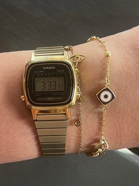 Watches Women With Numbers, Modern Watches Women, Casio Vintage Watch Woman Gold, Gold Casio Watch Woman, Casio Gold Watch Woman, Casio La670, Watch Aesthetic Vintage, Casio Watch Outfit, Gold Watch Aesthetic