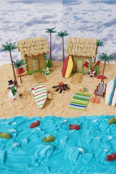 Graham Cracker Gingerbread House Design, Gingerbread Beach House Ideas, Gingerbread House Beach Theme, Beach House Gingerbread House, Beach Gingerbread House Ideas, Graham Cracker House Ideas, Gingerbread House Beach, Beach Gingerbread House, Gingerbread Beach House