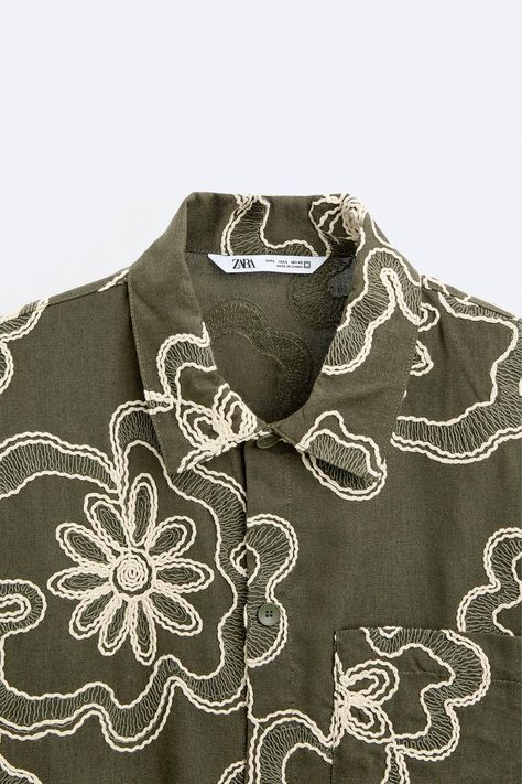 FLORAL PRINT SHIRT - Dark khaki | ZARA India Khadi Shirts Men, Denim Shirt Embroidery Ideas, Embroidery Patch Ideas, Mens Shirts Design, Zara Linen Shirt, Kemeja Motif, Photography Shirts, Graphic Jackets, Emb Designs