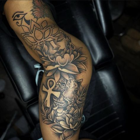 Right Side Tattoos Women, Inside Of Leg Tattoo, African Leg Tattoo, Cute Tattoos Big, Back To Thigh Tattoo Women, Colorful Thigh Tattoo Women Black, Back To Leg Tattoo Women, Leg Peices Tattoos, Upper Thigh And Hip Tattoo