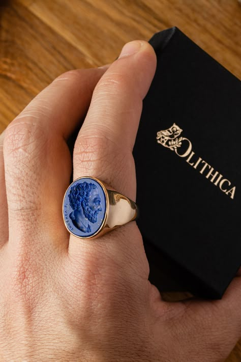 Lapis Lazuli Ring Men, Men’s Rings, Men Ring Design, Mens Bracelet Gold Jewelry, Stone Rings For Men, Men Inspiration, How To Wear Rings, Man Ring, Mens Rings Fashion