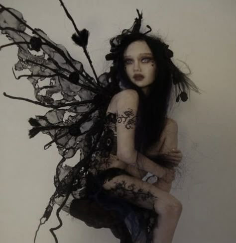 Goth Fairy Aesthetic, Dark Fairy Outfit, Faerie Goth, Dark Fairy Costume, Pixie Aesthetic, Dark Faerie, Pixie Costume, Faerie Costume, Demon Costume