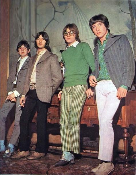 35 Vintage Photos of the Small Faces During the 1960s ~ Vintage Everyday 60s Fashion Mens, 1960 Mens Fashion, Mod Fashion Men, Mod 60s Fashion, 1960s Mens Fashion, 1960s Fashion Mens, Steve Marriott, 60s Men, Faces Band