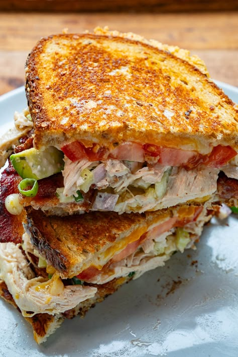 BLT Chicken Salad Sommer Mad, Guy Fieri, Sandwiches And Wraps, Delicious Sandwiches, Chapati, Sandwiches Wraps, Food Inspo, Food Obsession, Chicken Salad