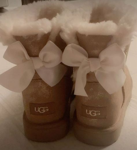 Boots With Bows, Ugg Boots With Bows, Cute Uggs, Uggs With Bows, Pretty Sneakers, Preppy Shoes, Pretty Shoes Sneakers, Shoes Outfit Fashion, Shoe Wishlist