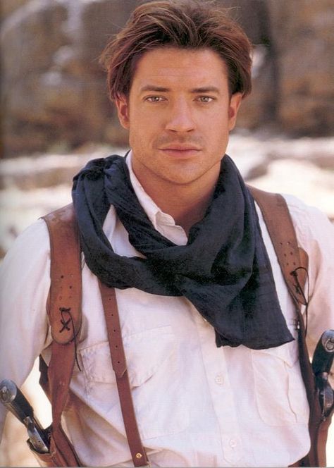 They make a man look rugged. | 22 Reasons We Need To Bring Back Male Suspenders Brendan Fraser Mummy, Evelyn Mummy, The Mummy 1999 Aesthetic, 1999 Hairstyles, Brendan Fraser The Mummy, The Mummy 1999, Chaning Tatum, Mummy Returns, Mummy Movie