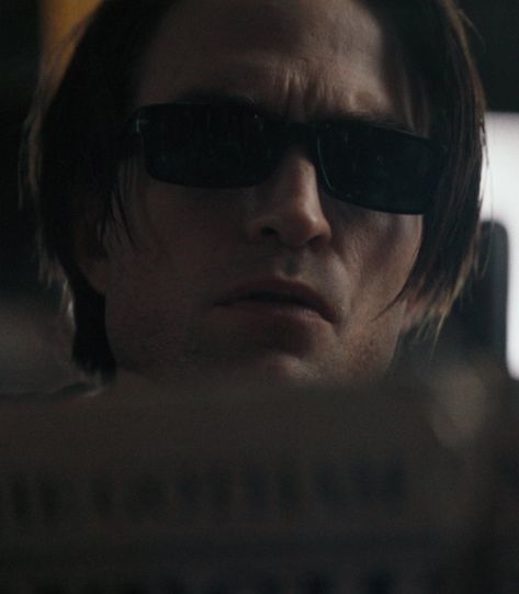 Batman Sunglasses, Matt Reeves The Batman, Batman Aesthetic, Billie Lourd, Batman 2022, Matt Reeves, Love Christian, Kenneth Branagh, Aaron Paul