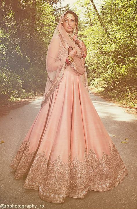 RB Photography Solah Shringar, Peach Anarkali, Punjabi Bride, Indian Bridal Lehenga, Salwar Kamiz, Red Lehenga, Indian Bridal Wear, Asian Bridal, Inspiration Photo