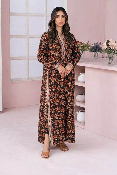 Co-ords dresses Khadar Suit Design Women, Indian Outfit Designs, Eid Suit Designs, Khadar Kurta Styles, All Over Dress Designs Pakistani, Ladies Dress Design Fashion, Long Shirt Design For Women Pakistani, Decent Dresses For Women, Eastern Dress Design