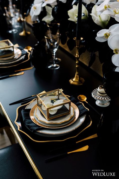 WedLuxe – Pop The Champagne! | Photography By: Purple Tree Photography Follow @WedLuxe for more wedding inspiration! Black And Gold Table Setting, Black And Gold Table, Gold Table Setting, Dark Wedding Theme, Pop The Champagne, Black Gold Wedding, Tafel Decor, Dark Wedding, Masquerade Party