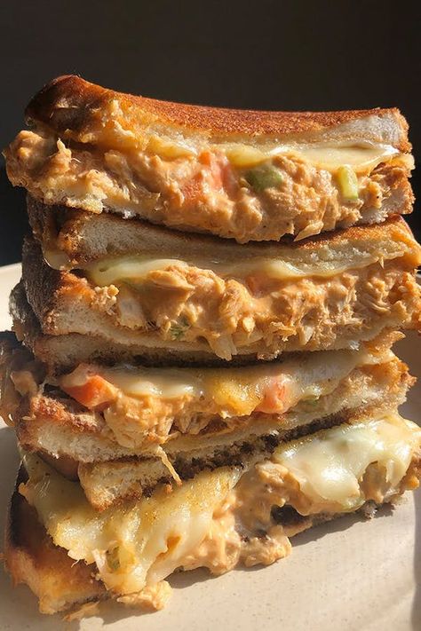 26 High-Protein Sandwiches That Are Bound to Keep You Full ’Til Dinner #purewow #lunch #food #dinner #recipe #sandwich #cooking Buffalo Tuna, Protein Sandwich, Tuna Melt Recipe, Melt Recipe, Tuna Melt, Protein Lunch, Tuna Melts, Dinners To Make, Fast Lunch