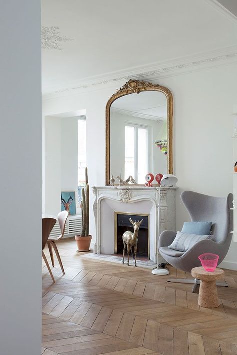 Parisian Style Interior, French Fireplace Mantel, Mirror Over Fireplace, Fireplace French, Mantel Mirror, Stone Fireplace Mantel, French Fireplace, Mantel Mirrors, White Fireplace