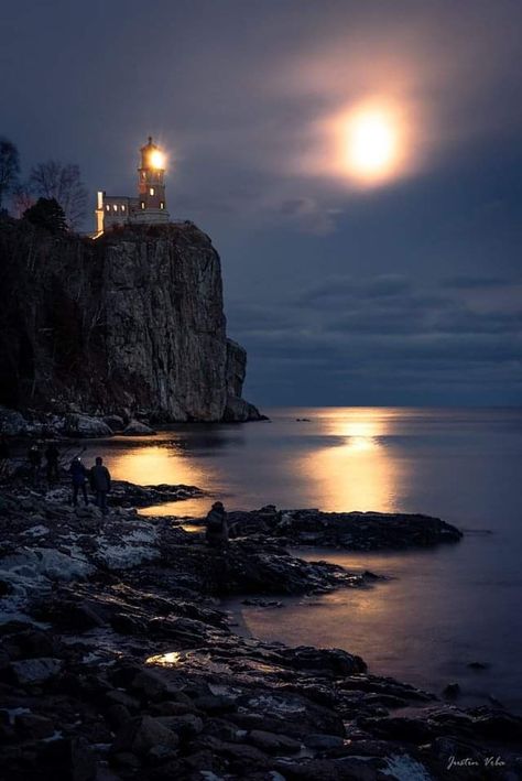 Split Rock Lighthouse in Minnesota Lighthouse Storm, Two Harbors Mn, Split Rock Lighthouse, Tower Of Power, Lighthouses Photography, Split Rock, Lighthouse Art, Duluth Mn, Light Houses