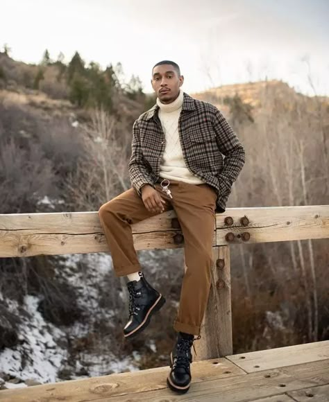 Rugged Mens Style Vintage, Mens Plaid Jacket Outfit, Mens Christmas Photo Outfit, Thanksgiving Outfit Men’s, Outfit Inspo Smart Casual, Men's Autumn Fashion 2024, Men’s Holiday Outfit Winter, Winter Rugged Outfits Men, Mens Cabin Outfit