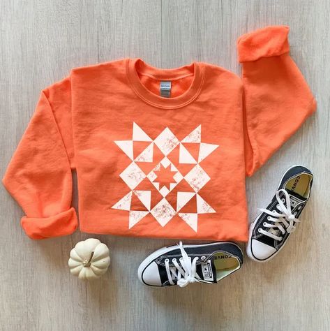 Fall Quilt Block Crew Neck Sweatshirt for Quilters, Quilt Block Pullover Sweater for Quilting, Gift for Quilter, Fall Quilt Retreat Quilting Gifts, Fall Quilt, Crew Neck Sweaters, Applique Sweatshirt, Quilted Sweatshirt, Quilt Retreat, My Christmas List, Sweatshirt Fits, Cozy Quilts