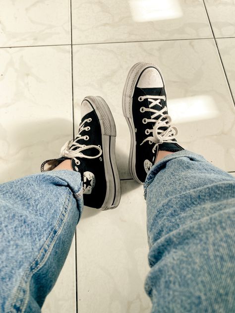 #thatgirl #postitfortheaesthetic #summerfeed #aestheticfeed #pinterestgirl #explorepage #discoverunder50k #feedaesthetic #romantizeyourlife #instagram #glowup #thatgirl #aesthetic #pinterest #converse #taurus #explorepage #coquette #converse @converse Converse Chuck 70 Outfit, Chuck 70 Outfit, Black Chuck 70, Bob Andrews, Heels Converse, Chuck 70 Plus, Knee High Converse, Cute Converse Shoes, Converse Aesthetic