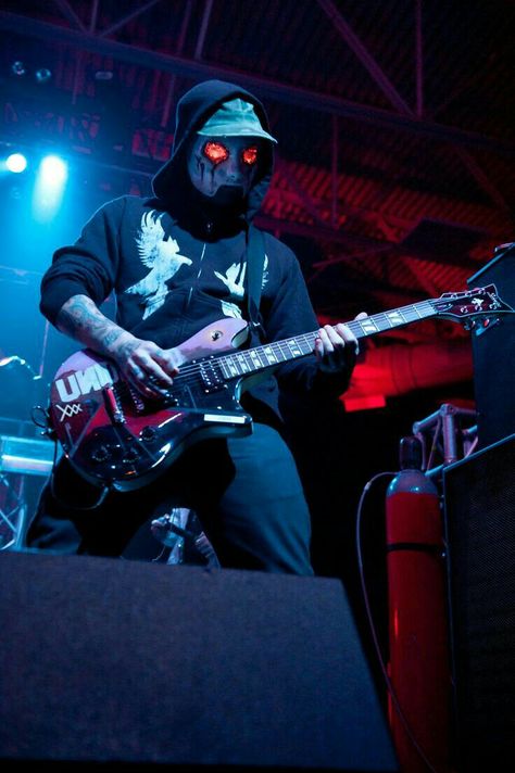 J Dog Hollywood Undead, Hollywood Undead Wallpapers, Hollywood Undead Charlie Scene, Hollywood Undead J Dog, Hollywood Undead Masks, Jorel Decker, Charlie Scene, Undead Army, Schecter Guitars