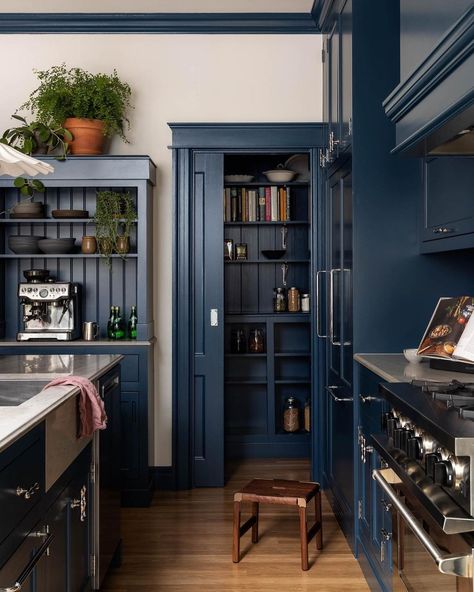 KITCHENS • Instagram Blue Staff, Side Return Kitchen Extensions, Beautiful Townhouse, Edwardian Cottage, Edwardian Kitchen, Cottage Remodel, East Coast Style, Side Return, Dining Room Remodel