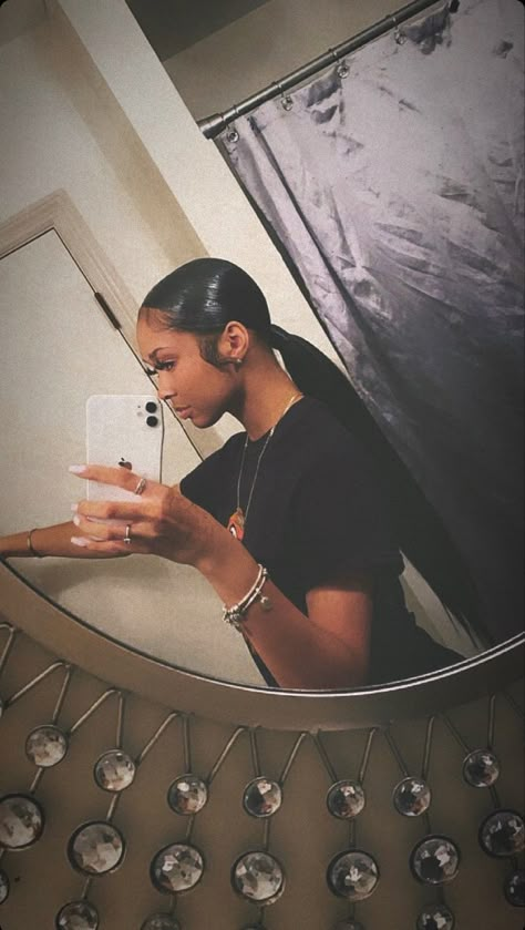 Slicked Down Ponytail, Baddie Ponytail, Straight Ponytail Hairstyles, Slick Ponytail, Slicked Back Ponytail, Sleek Ponytail Hairstyles, Black Ponytail Hairstyles, Curly Hair Styles Easy, Flat Iron Hair Styles