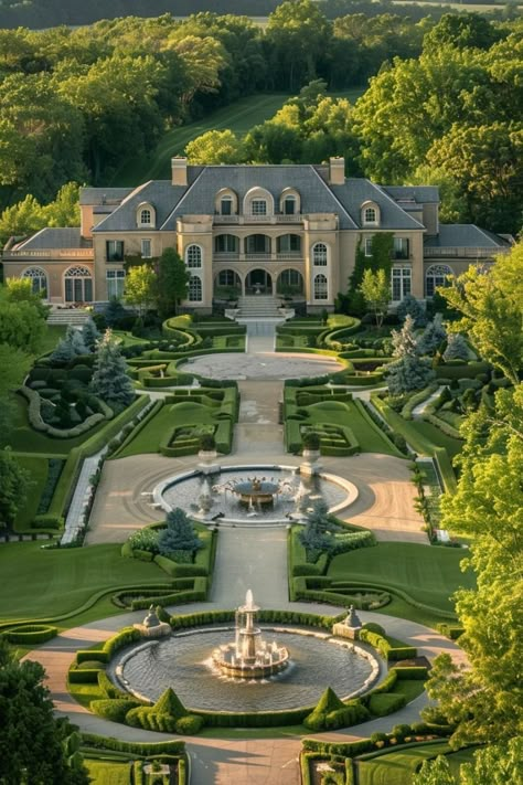 Grand Home Entrance, Mansion Courtyard, Mansion Garden, Old Money House, English Manor Houses, Castle Mansion, Dream Mansion, Dream Life House, Dream House Rooms