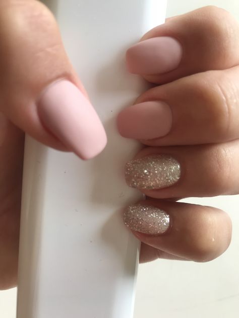 Nail Ideas Simple, Sparkly Nails, Matte Nails, Glitter Nails, Nail Ideas, Sparkle, Glitter, Nails, Beauty