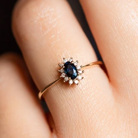 Local Eclectic, Cute Engagement Rings, Teal Sapphire, Gold Rings Fashion, Blue Sapphire Ring, Gold Ring Designs, Xmas List, Dream Engagement Rings, Pretty Jewelry