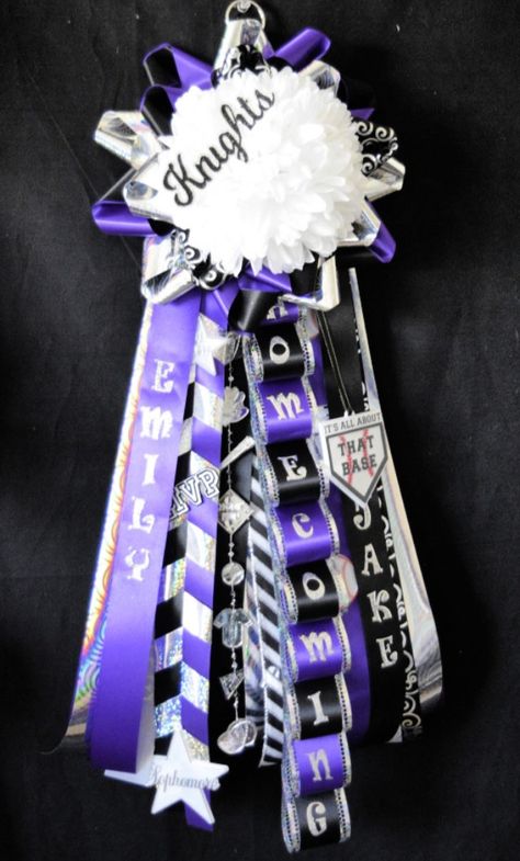 Independence High School Garter #homecomingmums #texas #mumsinc #frisco Homecoming Mums Ideas, School Mums, Mum Making, Homecoming Dates, Texas Mums, Diy Mums, Hoco Mums, Homecoming Mum Ideas, Homecoming Corsage