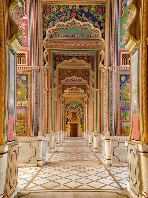 Jaipur Buildings Architecture, India Architecture Photography, Indian Style Architecture, Indian Buildings Architecture, Indian Gates Design, Patrika Gate Jaipur Photography, Modern Indian Architecture, Traditional Indian Architecture, Indian Architecture Photography