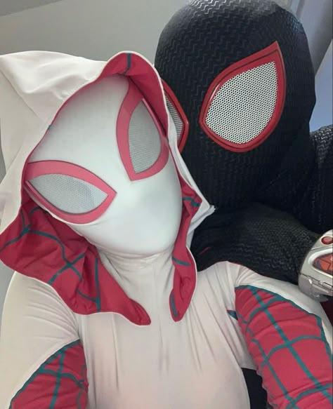 Couple Spiderman, Halloween Outfits, Costume Ideas, Couple Goals, Halloween Costume, Spiderman, Halloween Costumes, Marvel, Mask