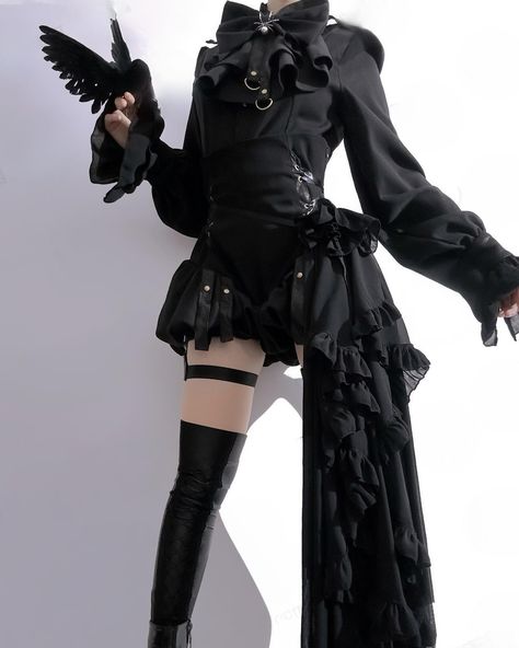 🖤Embrace the dark elegance of Gothic Lolita with our Ouji fashion set. 🤩Full set includes shirt , shorts, train and bow tie. 👉Search 'KALRS-005' on devilinspired.com #devilinspired #gothic #gothicfashion #gothicoutfit #lolitacoord #lolitafasion Prince Style, Ouji Fashion, Techwear Outfits, Dark Elegance, Fashion Inspiration Design, Gothic Outfits, Fancy Outfits, Gothic Lolita, Character Outfits