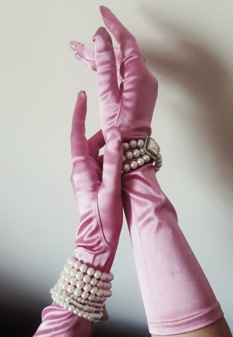 #aesthetic #gloves #hands #soft #pink #jewelry #perls Pink Silk Gloves, Gloved Hands Aesthetic, Pink Gloves Aesthetic, Pink Gloves Outfit, Silk Gloves Aesthetic, Gloves Aesthetic Outfit, Lace Gloves Aesthetic, Dress With Gloves Classy, Aesthetic Gloves