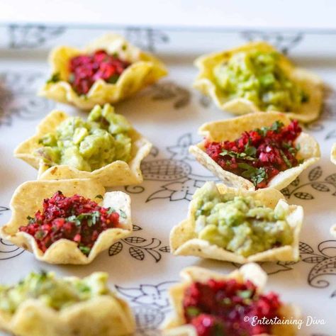 Red Appetizers, Party Appetizers For A Crowd, Holiday Appetizer Recipes, Best Christmas Appetizers, Holiday Party Appetizers, Cranberry Salsa, Appetizers Christmas, Christmas Party Table, Holiday Appetizers Recipes