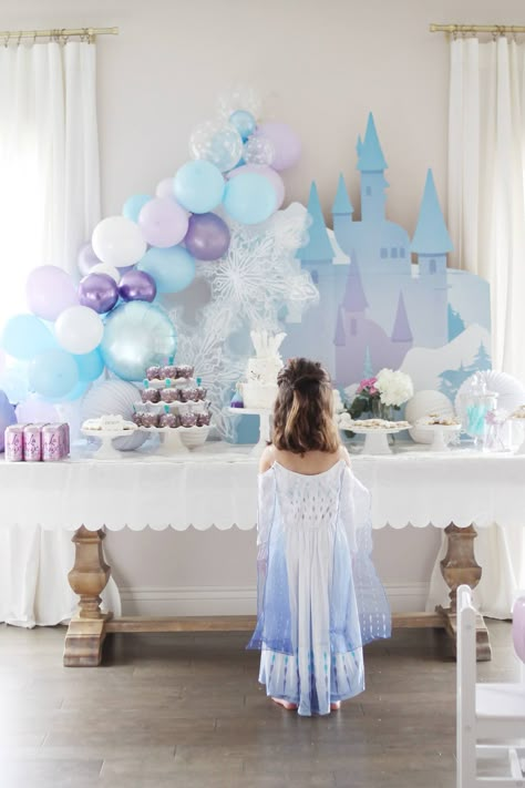 Frozen 3rd Birthday, Frozen Birthday Party Decorations, 4de Verjaardag, Frozen Themed Party, Elsa Birthday Party, Elsa Party, Frozen Party Decorations, Frozen Bday Party, Disney Frozen Birthday Party