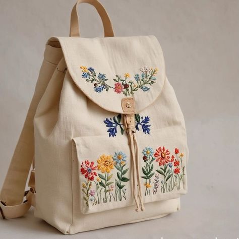 Creative Tote Bag, Sulaman Pita, Stylish School Bags, Stitch Diy, Embroidered Backpack, Handmade Fabric Bags, Simple Hand Embroidery Patterns, Diy Bag Designs, Diy Bags Patterns