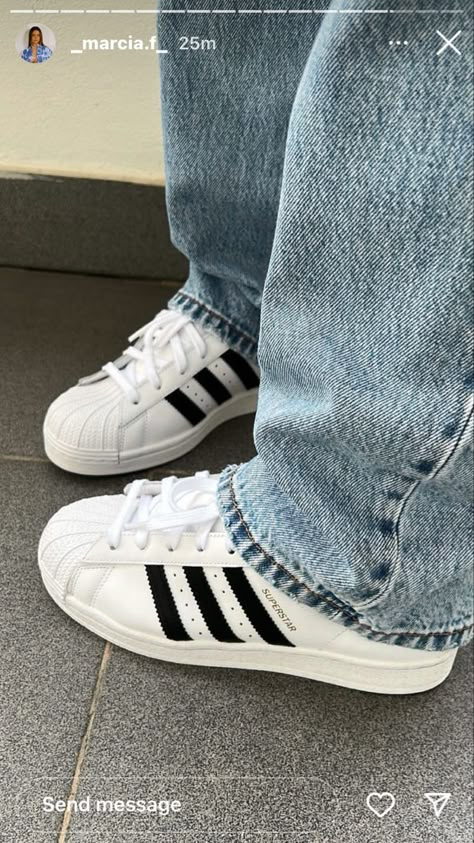 Adidas Superstar Shoes Outfit, Adidas Superstars Aesthetic, Adidas Superstar Outfit Ideas, Adidas Superstar Outfit Aesthetic, Adidas Superstars Outfits, Adidas Aesthetic Shoes, White Adidas Shoes Outfits, White Adidas Superstar Outfit, White Superstars Outfit