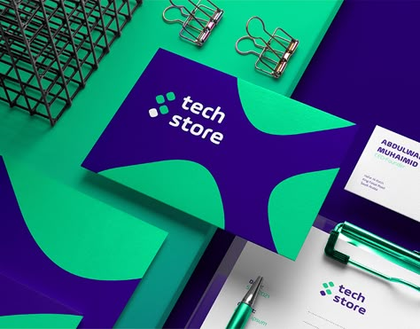 Technology branding Start Up Branding, Innova Schools, Designer Visiting Card, Visiting Cards Design Business, Fashion Ads Design, Fx Logo, Visiting Card Ideas, Card Logo Design, Visiting Cards Design