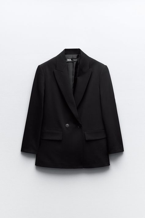 8 Incredibly Chic Black-Blazer Outfits for Women, Period | Who What Wear UK Black Blazer Outfit, Cut Blazer, Blazer Outfits For Women, Zara Blazer, Double Breasted Jacket, Long Sleeve Blazers, Oversized Blazer, Blazer Outfits, Zara Jackets