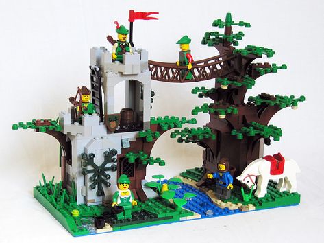 Gah I loved the Lego Robin Hood sets. I would kill to still have one to play around with. Lego Robin, Lego Tree, Star Wars Padme, Lego System, Vintage Lego, Classic Lego, Lego Creative, Lego Castle, Nobody Knows