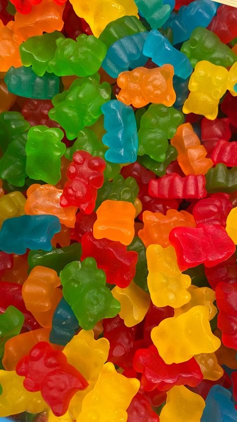 Food Texture, Food Backgrounds, Food Wallpaper, Foto Tips, Colorful Candy, Gummy Bears, Food Obsession, Gummy Candy, Cute Food