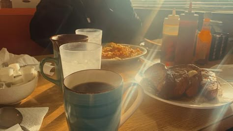 Coffee Film Aesthetic, Pancake Diner Aesthetic, Small Town Diner Aesthetic, Diner Coffee Aesthetic, Luke’s Diner Aesthetic, Coffee In The Morning Aesthetic, Early Twenties Aesthetic, Breakfast Diner Aesthetic, Diner Breakfast Aesthetic