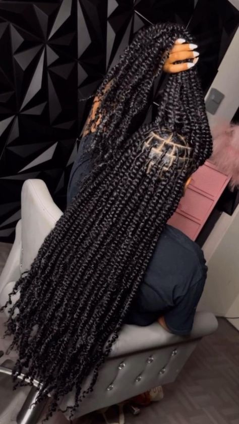 Haircut Design, Hair Styles Ideas, Braided Hairstyles For Black Women Cornrows, African Hair Braiding Styles, Box Braids Hairstyles For Black Women, Cute Braided Hairstyles, Braided Cornrow Hairstyles, Twist Styles, Quick Braided Hairstyles