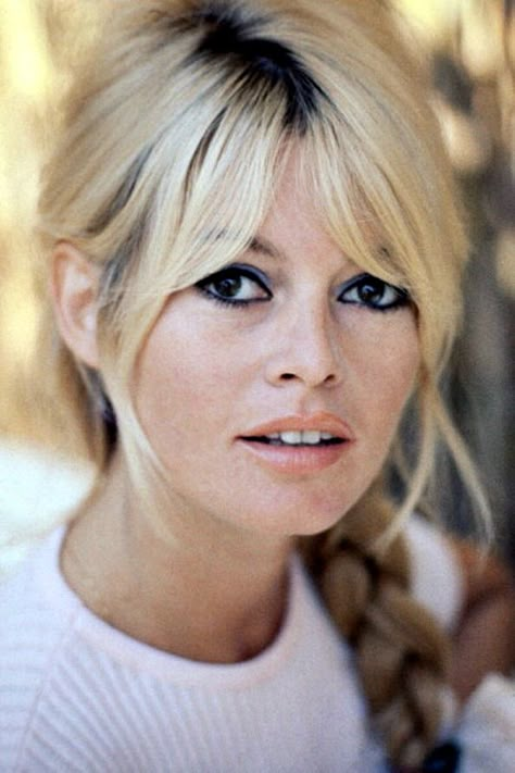 Brigitte Bardot Bardot Bangs, Bardot Hair, Growing Out Bangs, Bridget Bardot, Blond Balayage, Brigitte Bardot, Hair Envy, 인물 사진, Celebrity Hairstyles