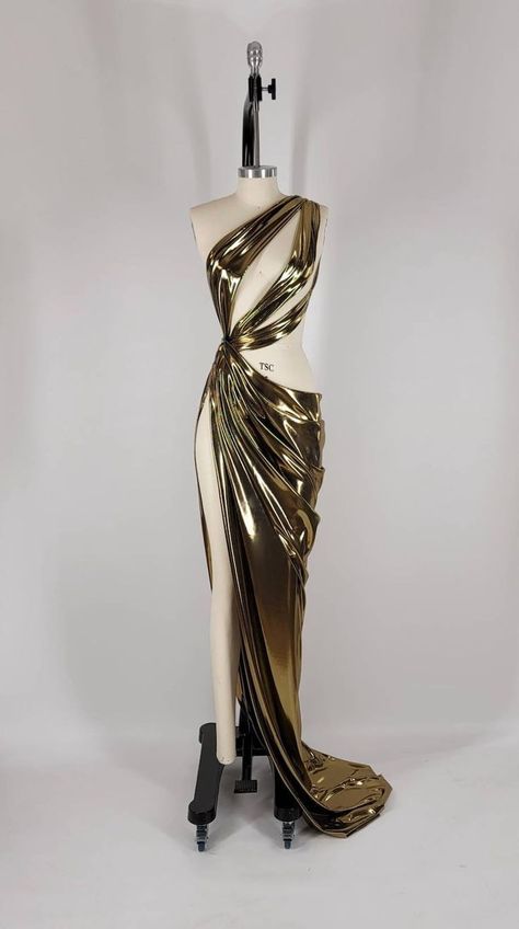 Gold Drape Dress, Metallic Evening Gown, Gold Haute Couture Gowns, Liquid Gold Dress, Dance Battle Outfits, Mettalic Dress Gowns, Mermaid High Fashion, Liquid Fabric Dress, Unique Long Dress