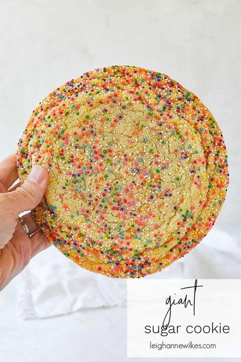 Giant Sugar Cookie, Small Batch Recipes, Jumbo Cookies, Cookies Italian, Giant Cookies, Christmas Cookie Recipes Holiday, Batch Recipes, Small Batch Baking, Cookie Cakes